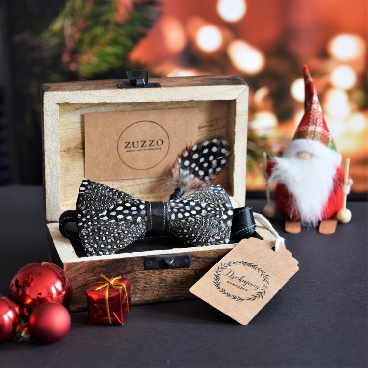 muszka męska z piór naturalnych