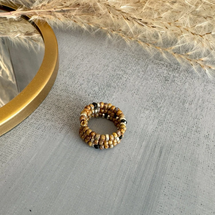 pierścionek z koralików damski