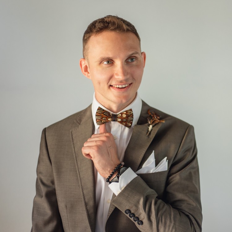 Yakima muszka męska z piór naturalnych, nie barwionych